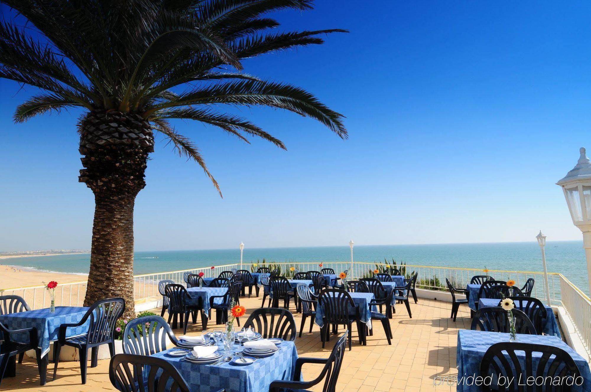 Holiday Inn Algarve - Armacao De Pera, An Ihg Hotel Ресторан фото